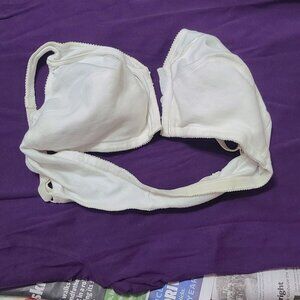Bestform White 40C Bra – Never Worn, Soft Everyday Support
